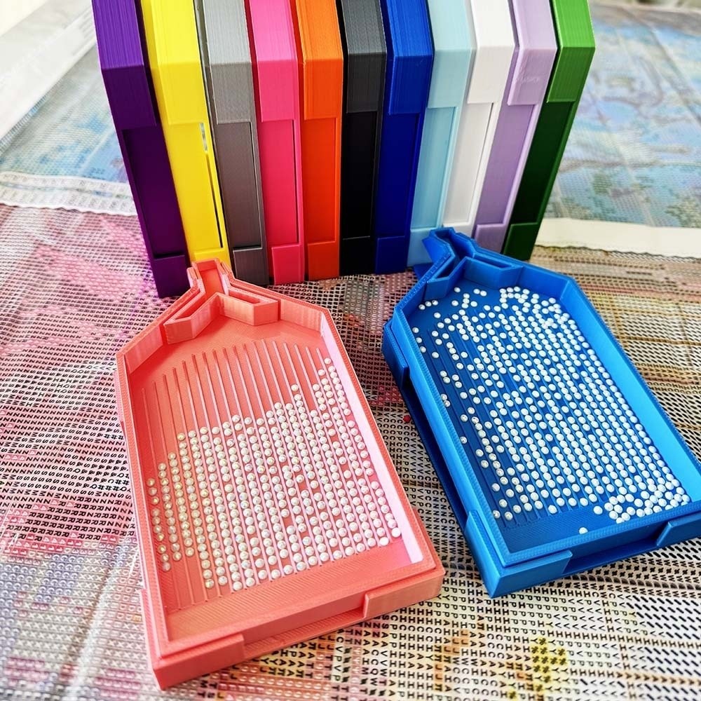 Taca do malowania diamentami D – Craft Embellishment Storage recenzja i cena